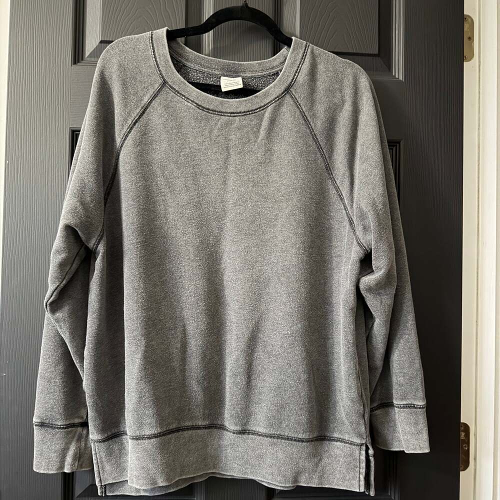 Victoria's Secret PINK Gray Crewneck Pullover Sweatshirt